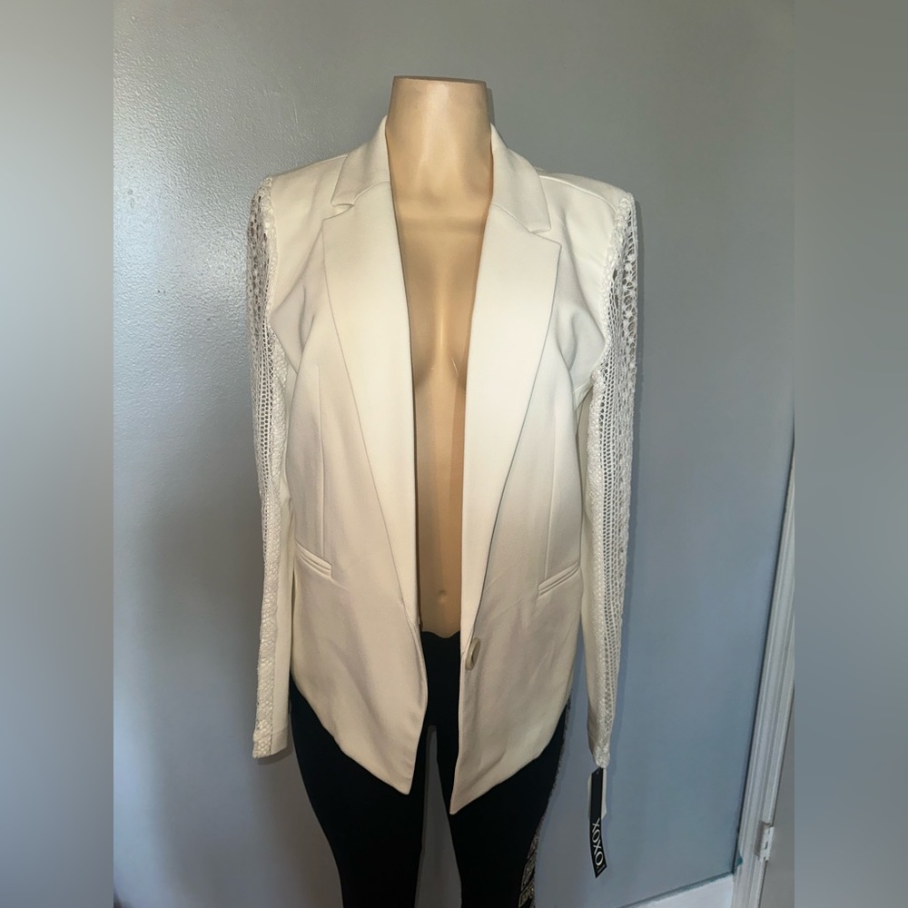 Xoxo white blazer